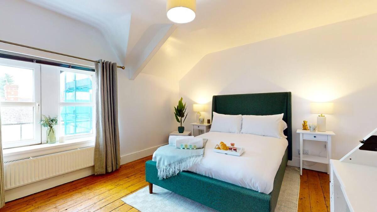 Large 2-bed In