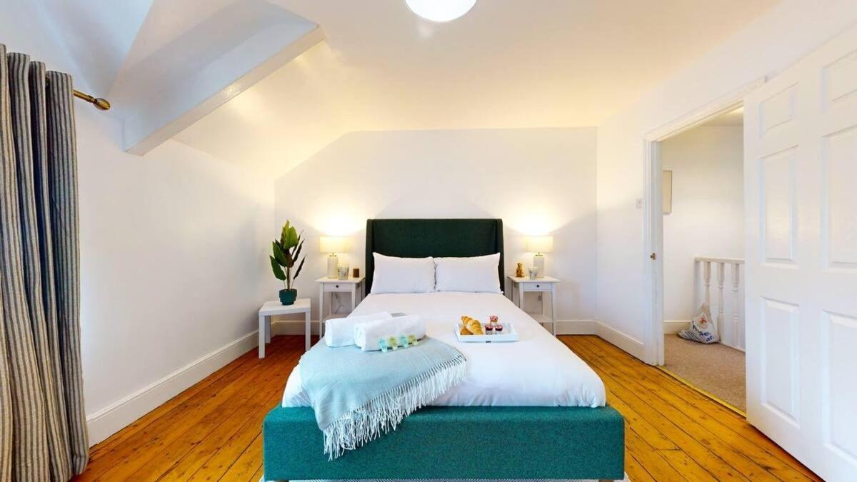 Apartment Large 2-bed In Cardiff